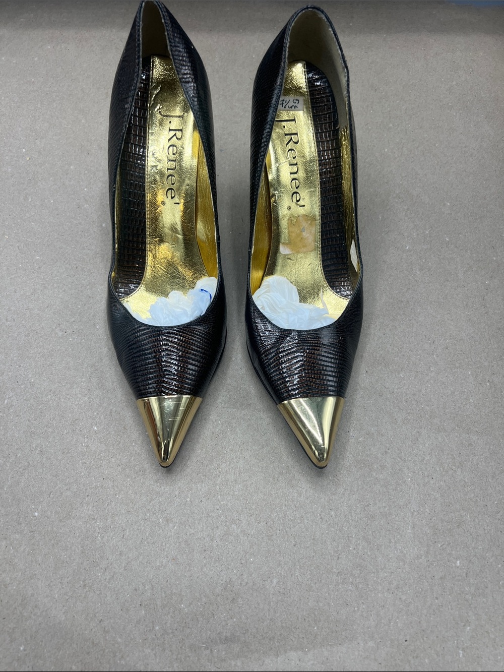 J.Renee Brown Pointed-Toe Pumps with Gold Cap Accent size 7/2 - Picture 2 of 12